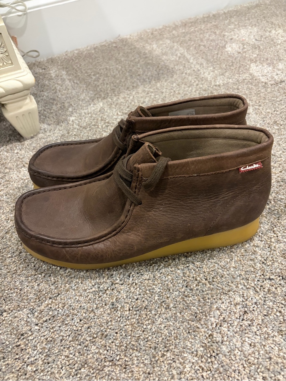 Clarks Men’s Dark Brown Leather Chukka Boots with Tan Crepe Sole